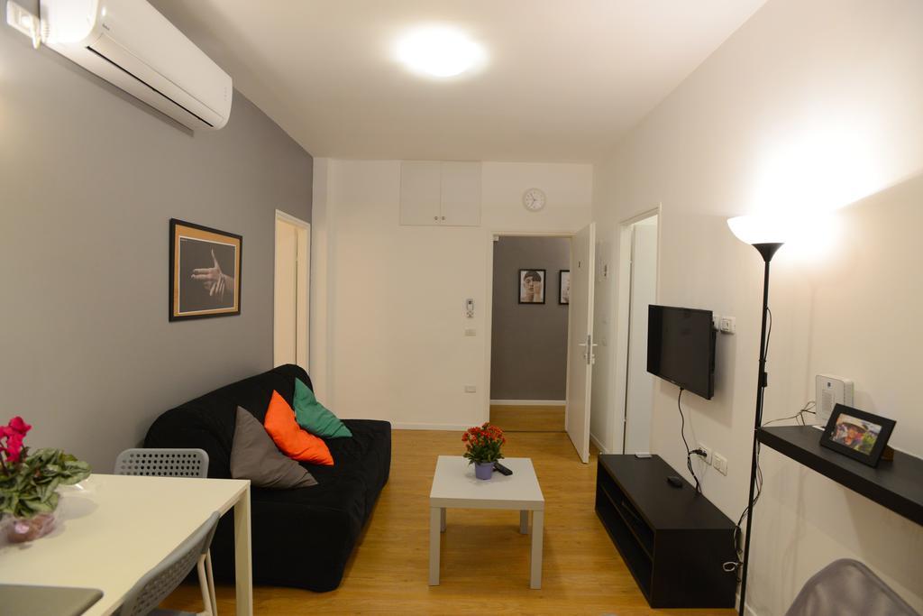 Arlozorov Bat Yam Beach Quarto foto