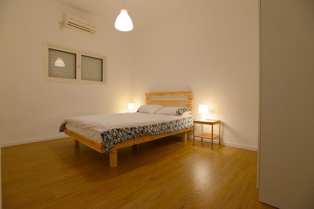 Arlozorov Bat Yam Beach Quarto foto
