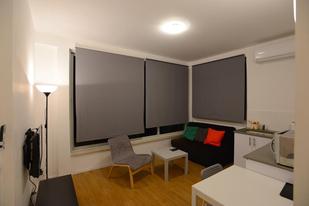 Arlozorov Bat Yam Beach Quarto foto