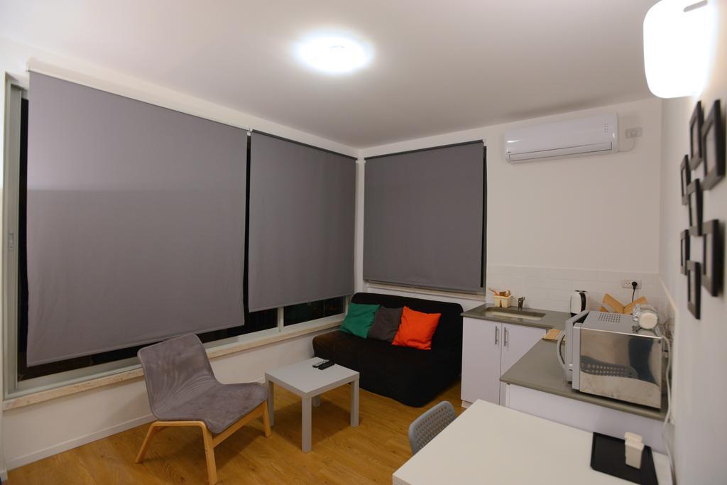 Arlozorov Bat Yam Beach Quarto foto