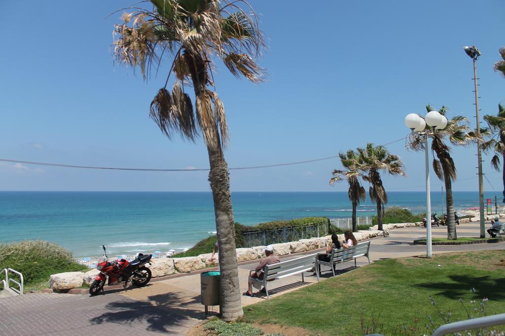 Arlozorov Bat Yam Beach Quarto foto